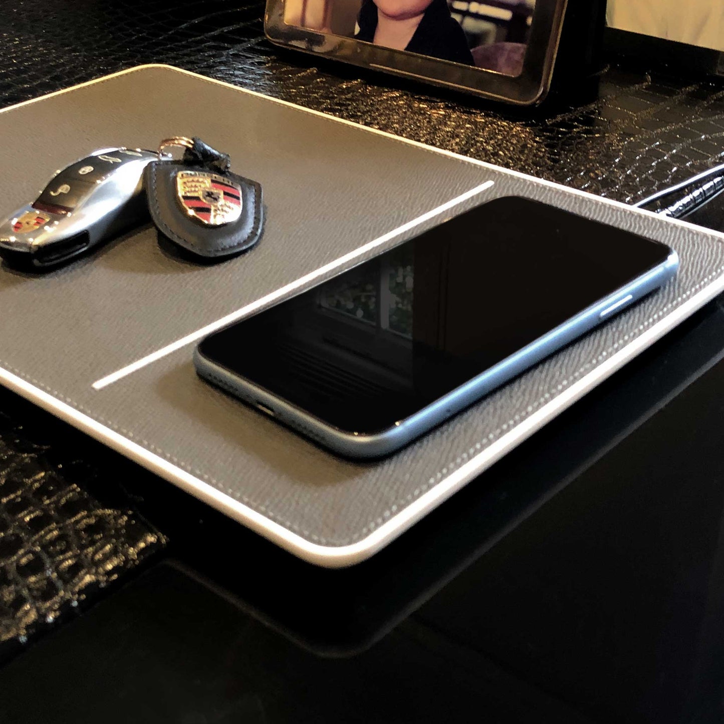 Steve Leather Wireless Charging & Valet Station in Graphite